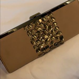 Formal clutch